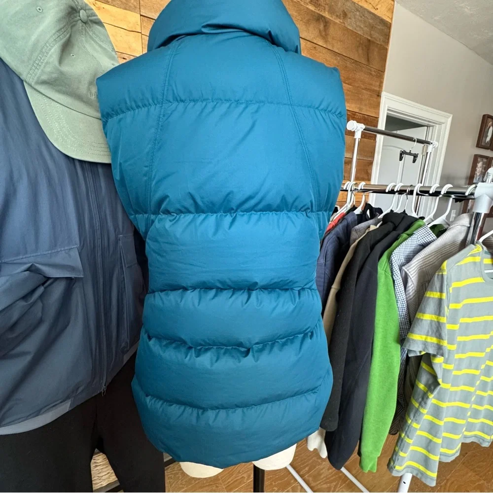 Athleta Teal Puffer Vest - Picture 2 of 3